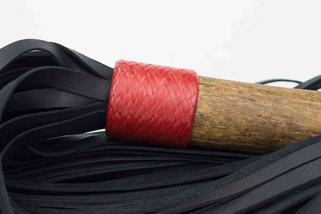 Leather flogger with wooden handle 7