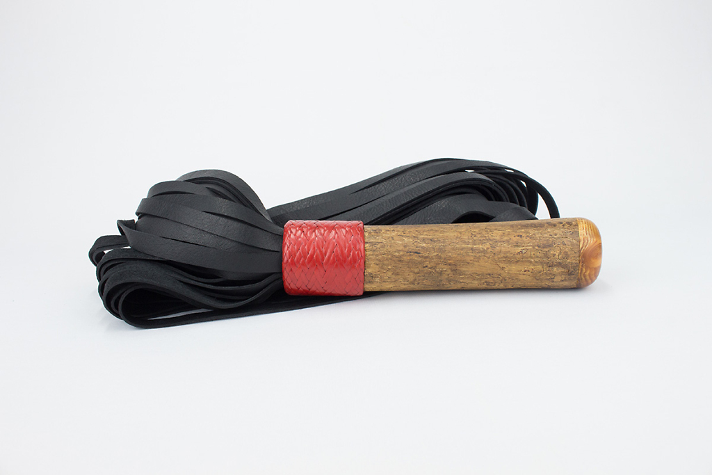 Leather flogger with wooden handle 9