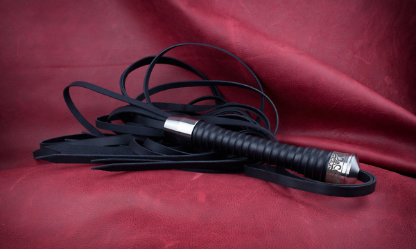 Rubber coated leather flogger 12